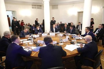 Константин Кузьмин: Вместе с Главой ДНР Денисом Пушилиным принял участие в Межфракционной конференции «Приоритеты социально-экономического развития России» в Государственной Думе