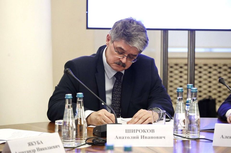 Константин Кузьмин: Вместе с Главой ДНР Денисом Пушилиным принял участие в Межфракционной конференции «Приоритеты социально-экономического развития России» в Государственной Думе Константин Кузьмин: Вместе с Главой ДНР Денисом Пушилиным принял участие в Межфракционной конференции «Приоритеты социально-экономического развития России» в Государственной Думе
