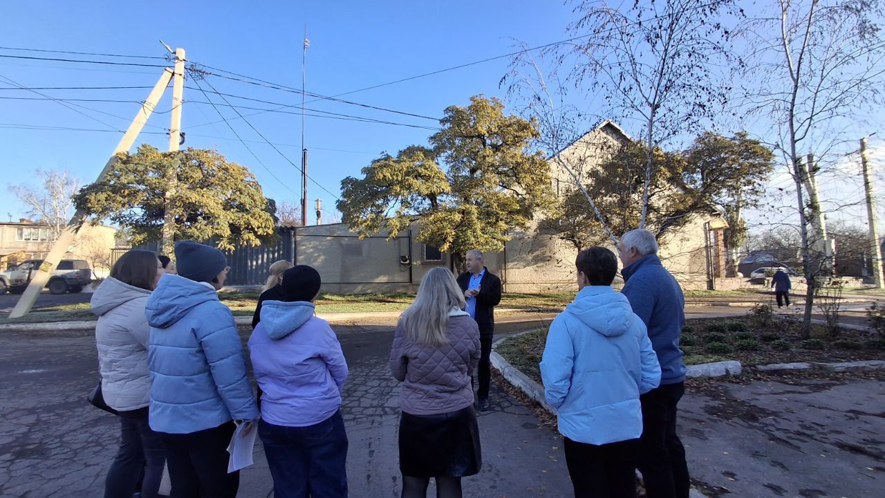 Депутат Тельмановского муниципального совета Владимир Ермак встретился с жителями поселка Тельманово