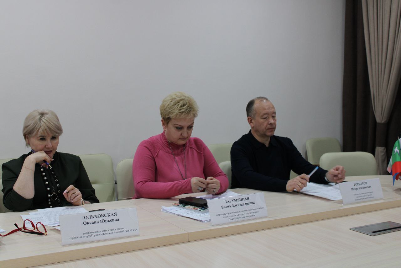 Представители Общественного совета на заседаниях постоянных комитетов Представители Общественного совета на заседаниях постоянных комитетов