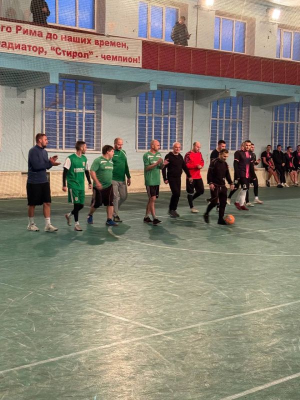 В Горловке состоялся турнир по футболу В Горловке состоялся турнир по футболу