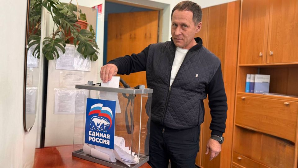 Александр Пеняев: Состоялась V конференция Ясиноватского местного отделения партии «Единая Россия» Александр Пеняев: Состоялась V конференция Ясиноватского местного отделения партии «Единая Россия»
