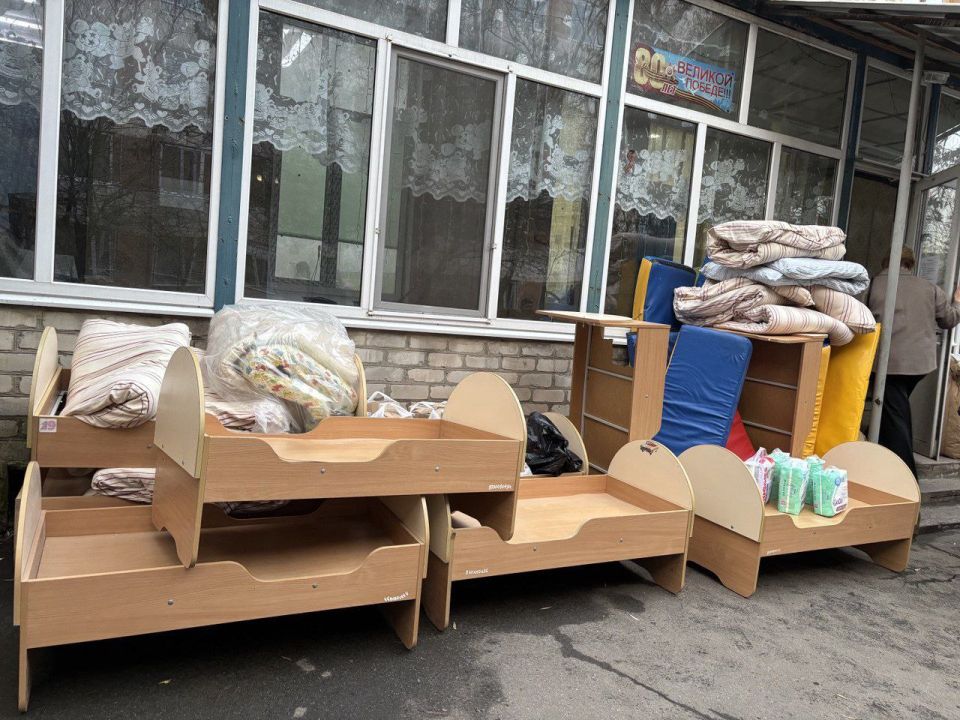 Женсовет Азова протянул руку помощи Горловке Женсовет Азова протянул руку помощи Горловке