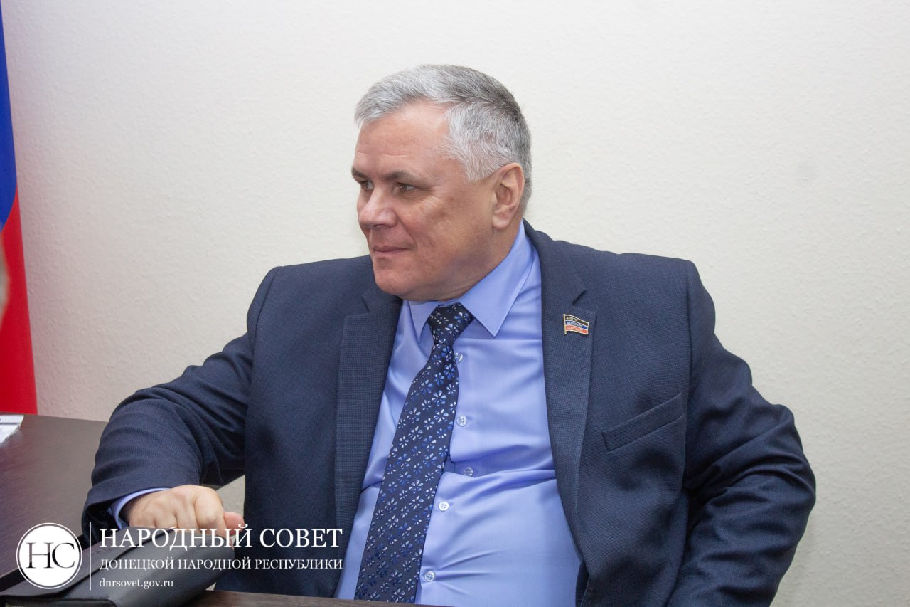 В Народном Совете продолжают работать с обращениями граждан в сфере ЖКХ В Народном Совете продолжают работать с обращениями граждан в сфере ЖКХ