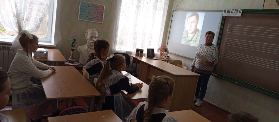 Урок мужества на тему: "Героизм сквозь века" Урок мужества на тему: "Героизм сквозь века"