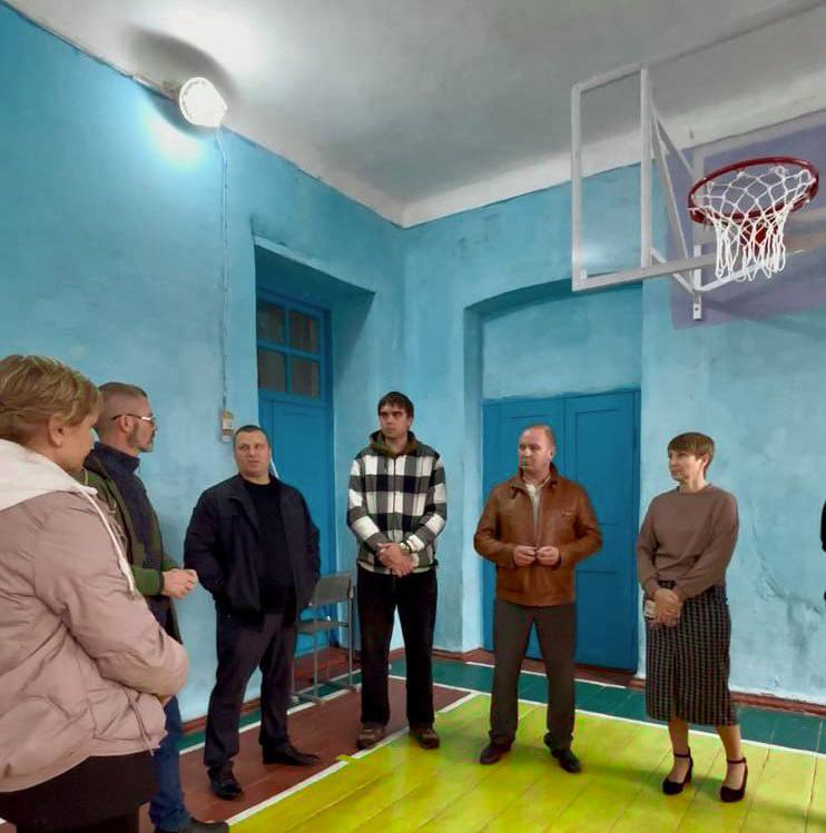 Павел Минаков провел встречу с представителями ТОСа села Осыково Старобешевского муниципального округа