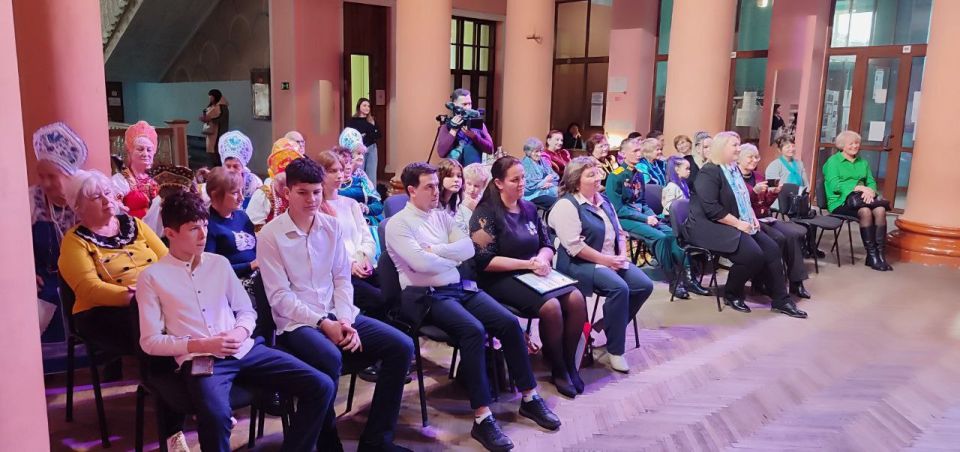 «Берегини Донбасса объединяют»: праздник семейных ценностей в Торезе «Берегини Донбасса объединяют»: праздник семейных ценностей в Торезе