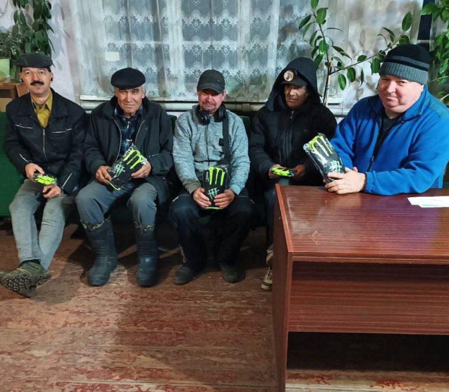 Продолжаем поддерживать наших людей! Продолжаем поддерживать наших людей!