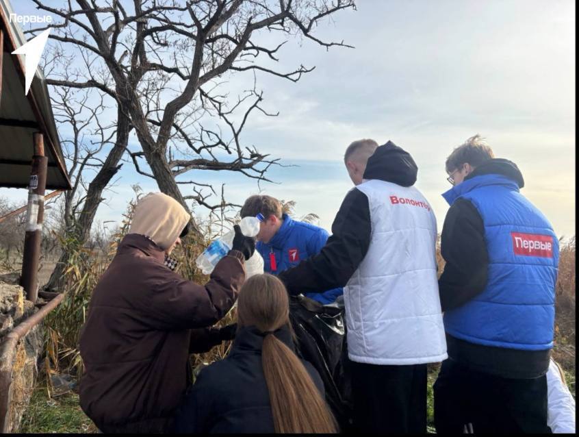 В Новоазовске расчистили источник питьевой воды