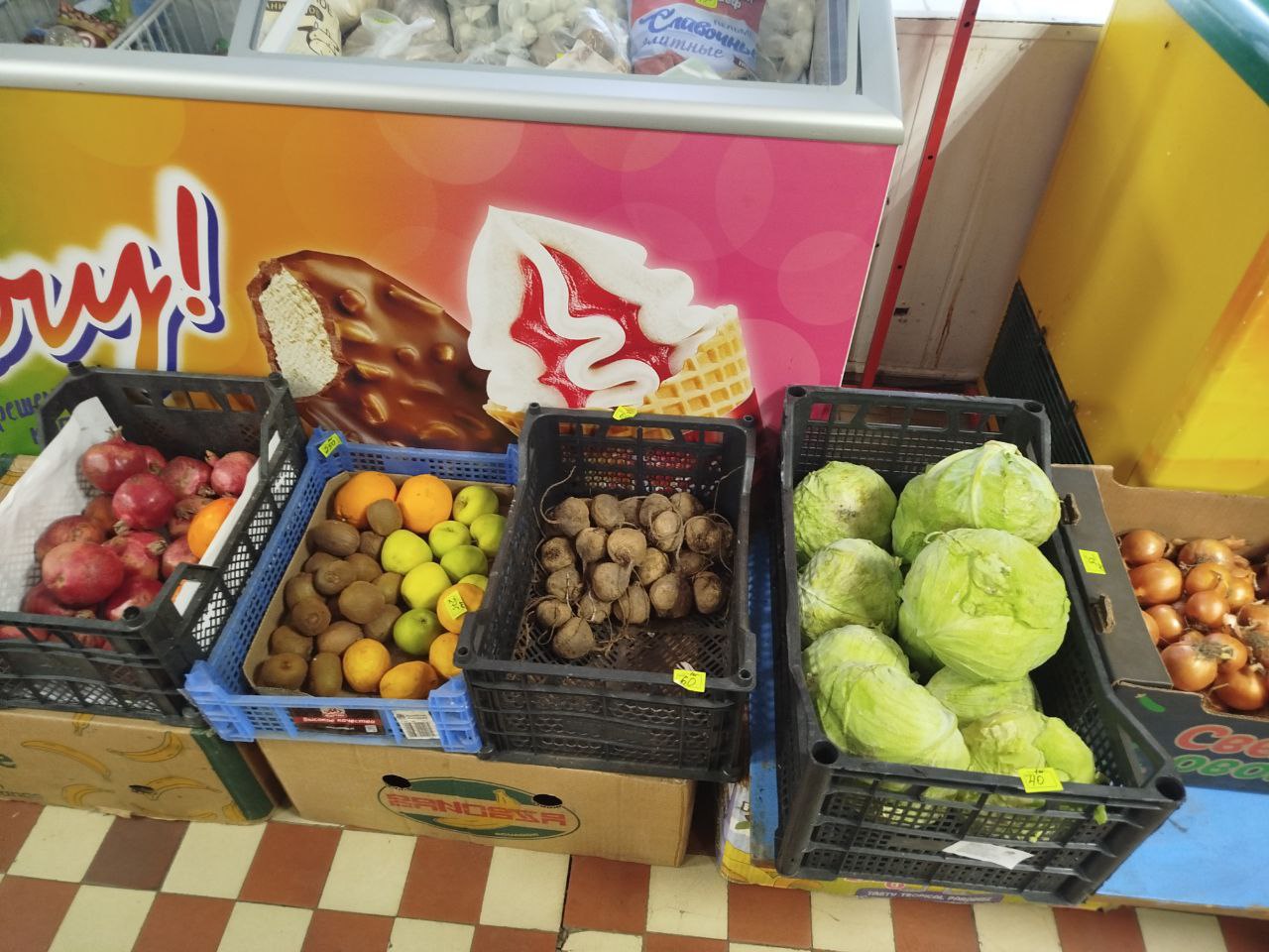 Наталья Великодная: В селе Луково состоялся плановый рейд Народного контроля, целью которого было проверить соблюдение правил торговли и санитарных норм Наталья Великодная: В селе Луково состоялся плановый рейд Народного контроля, целью которого было проверить соблюдение правил торговли и санитарных норм