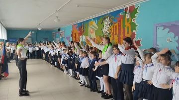 В добрый путь. В школе №6 прошло торжественное посвящение в Орлята России