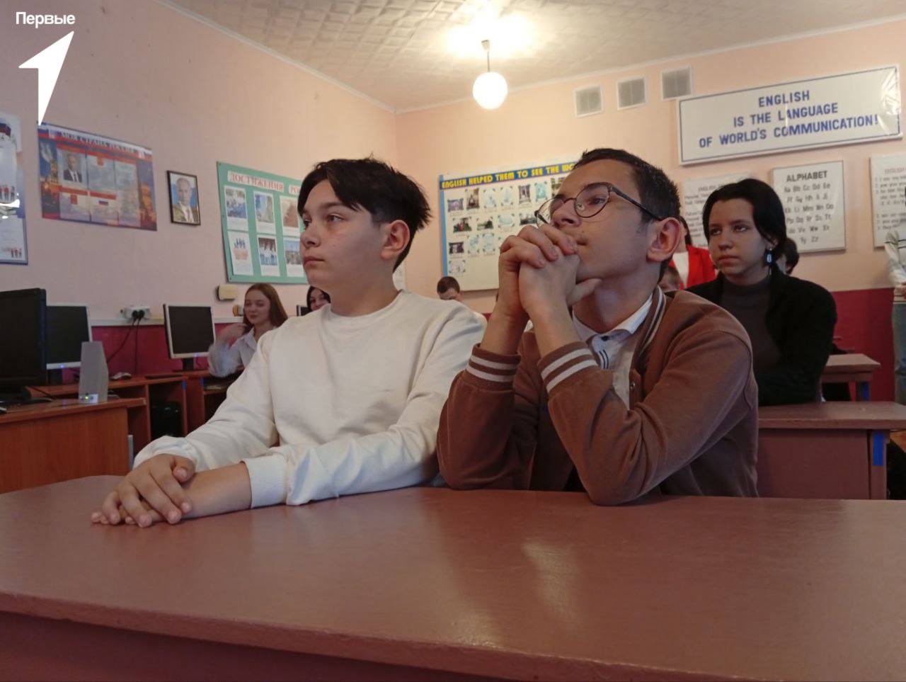 В Приморской школе Новоазовского округа прошла агитационная встреча! В Приморской школе Новоазовского округа прошла агитационная встреча!