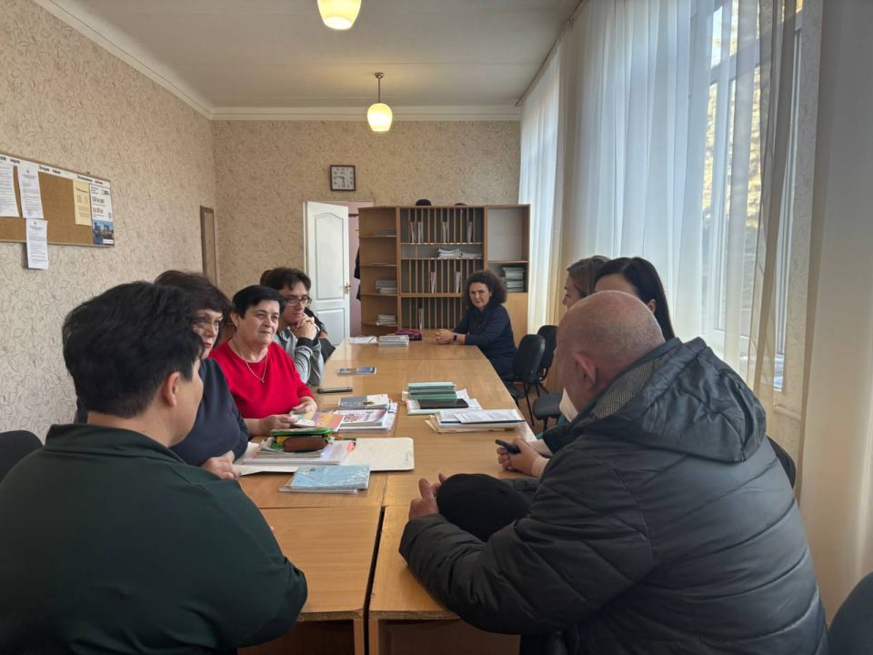 Встреча с трудовым коллективом Встреча с трудовым коллективом