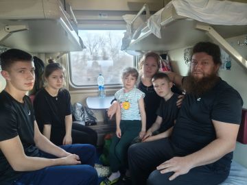 Семья Лупенко из Донецкой Народной Республики приняла участие на празднике Дня Матери в Москве