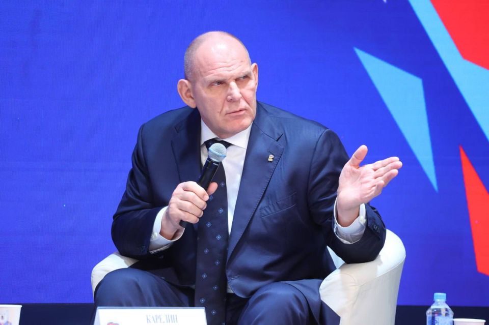 Глава ДНР коротко о важном: Расширяем возможности для молодежи с «Выбором сильных» Глава ДНР коротко о важном: Расширяем возможности для молодежи с «Выбором сильных»