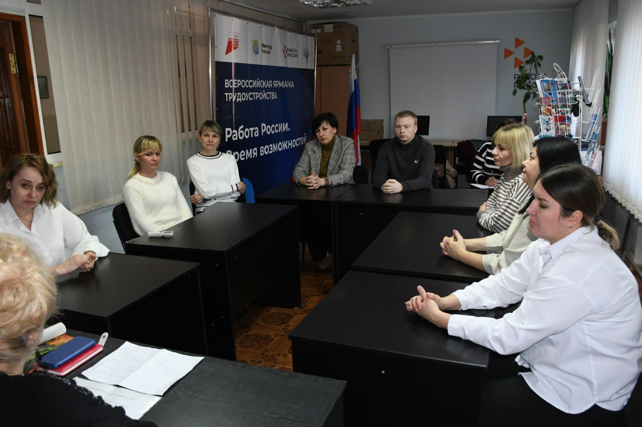 Вера Воловод провела встречу с кировчанами Вера Воловод провела встречу с кировчанами