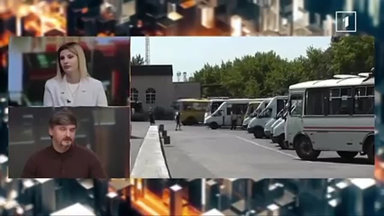 Об обновлении парка общественного транспорта и перспективах развития транспортной отрасли Республики рассказал в эфире программы "Дежурный по Республике" заместитель министра транспорта ДНР Виктор Назаров: