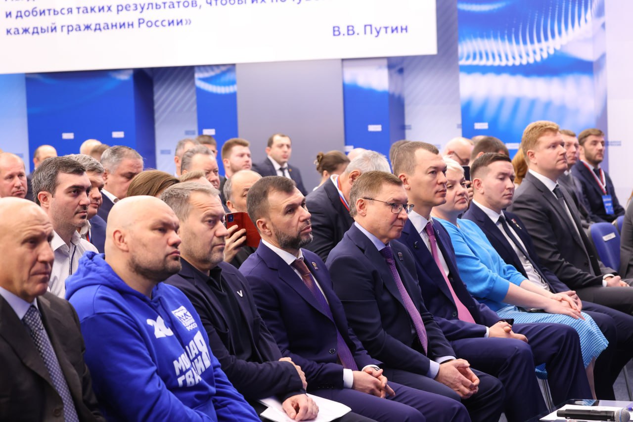 Александр Подгорный: Расширяем возможности для нашей молодежи с «Выбором сильных» Александр Подгорный: Расширяем возможности для нашей молодежи с «Выбором сильных»