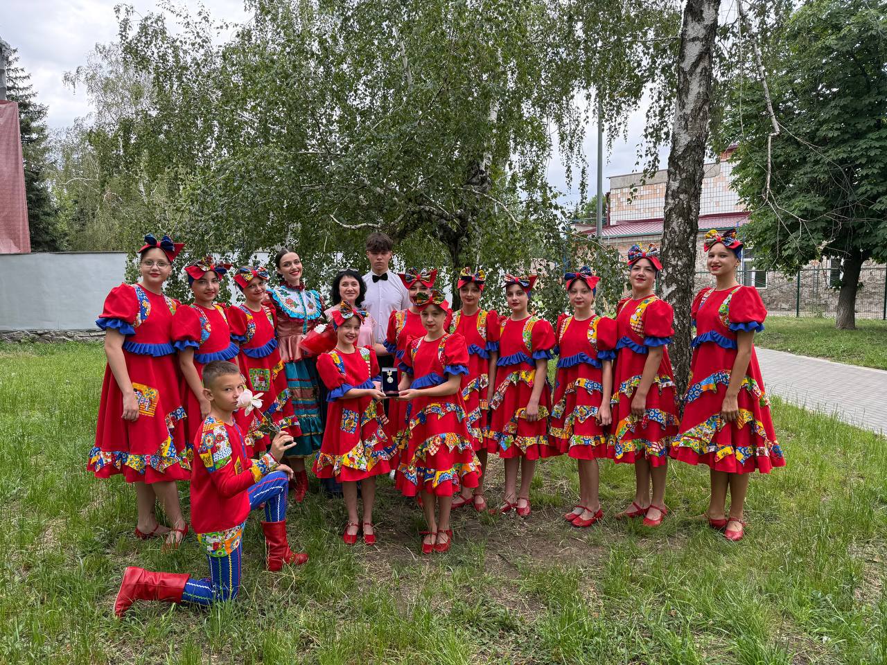 #Шаг_в_ритм_танца. Оксана Константиновна Жерновая — основатель и бессменный руководитель Образцового ансамбля танца «Фламинго» (с 1996 г.), гордости Тельмановского округа и ДНР #Шаг_в_ритм_танца. Оксана Константиновна Жерновая — основатель и бессменный руководитель Образцового ансамбля танца «Фламинго» (с 1996 г.), гордости Тельмановского округа и ДНР