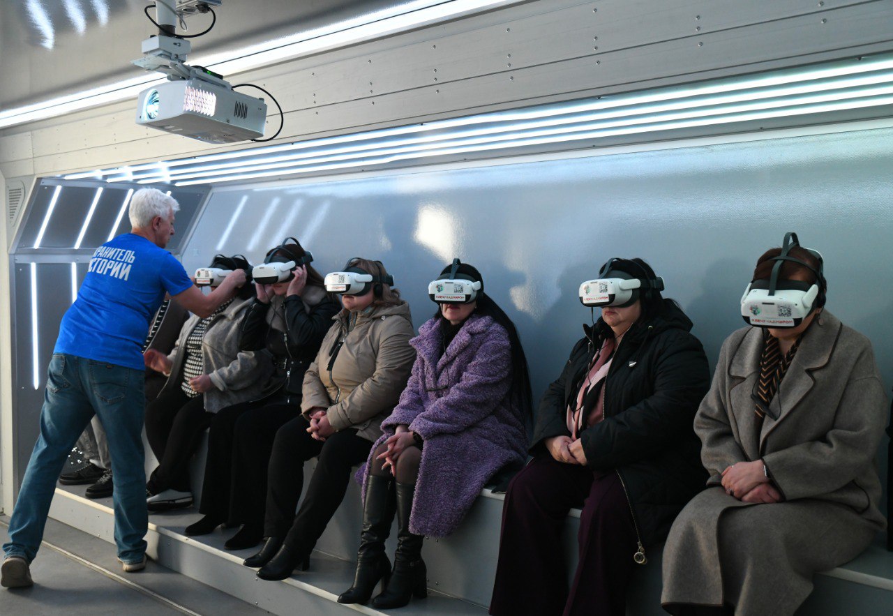 Мультимедийный автопоезд «Россия – Моя история» снова открылся в Макеевке Мультимедийный автопоезд «Россия – Моя история» снова открылся в Макеевке