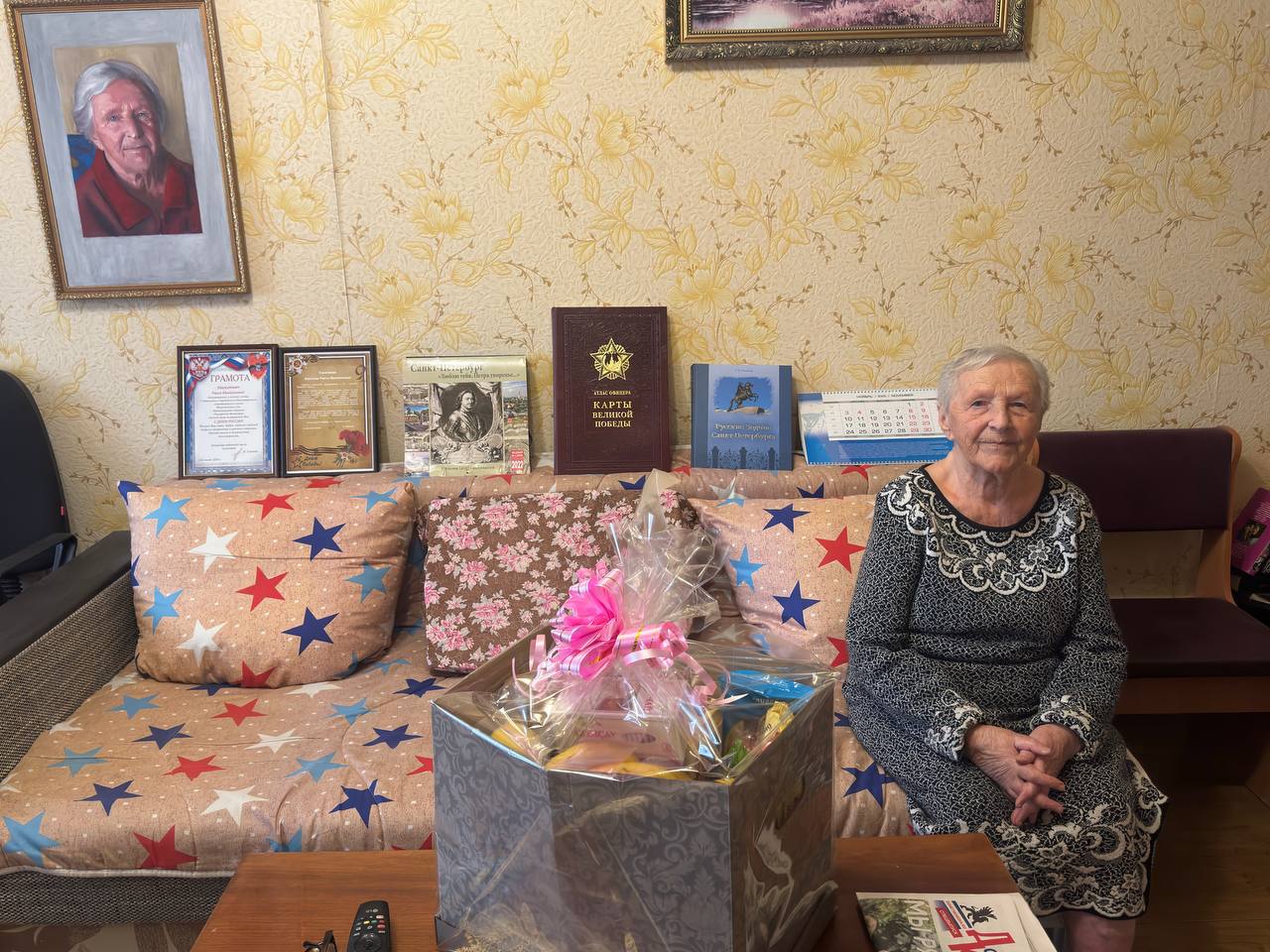 Александр Волошин: #гуманитарнаяпомощь. На днях мои помощники совместно с АНО «Сила Мира» навестили наших уважаемых ветеранов - жителей блокадного Ленинграда Александр Волошин: #гуманитарнаяпомощь. На днях мои помощники совместно с АНО «Сила Мира» навестили наших уважаемых ветеранов - жителей блокадного Ленинграда