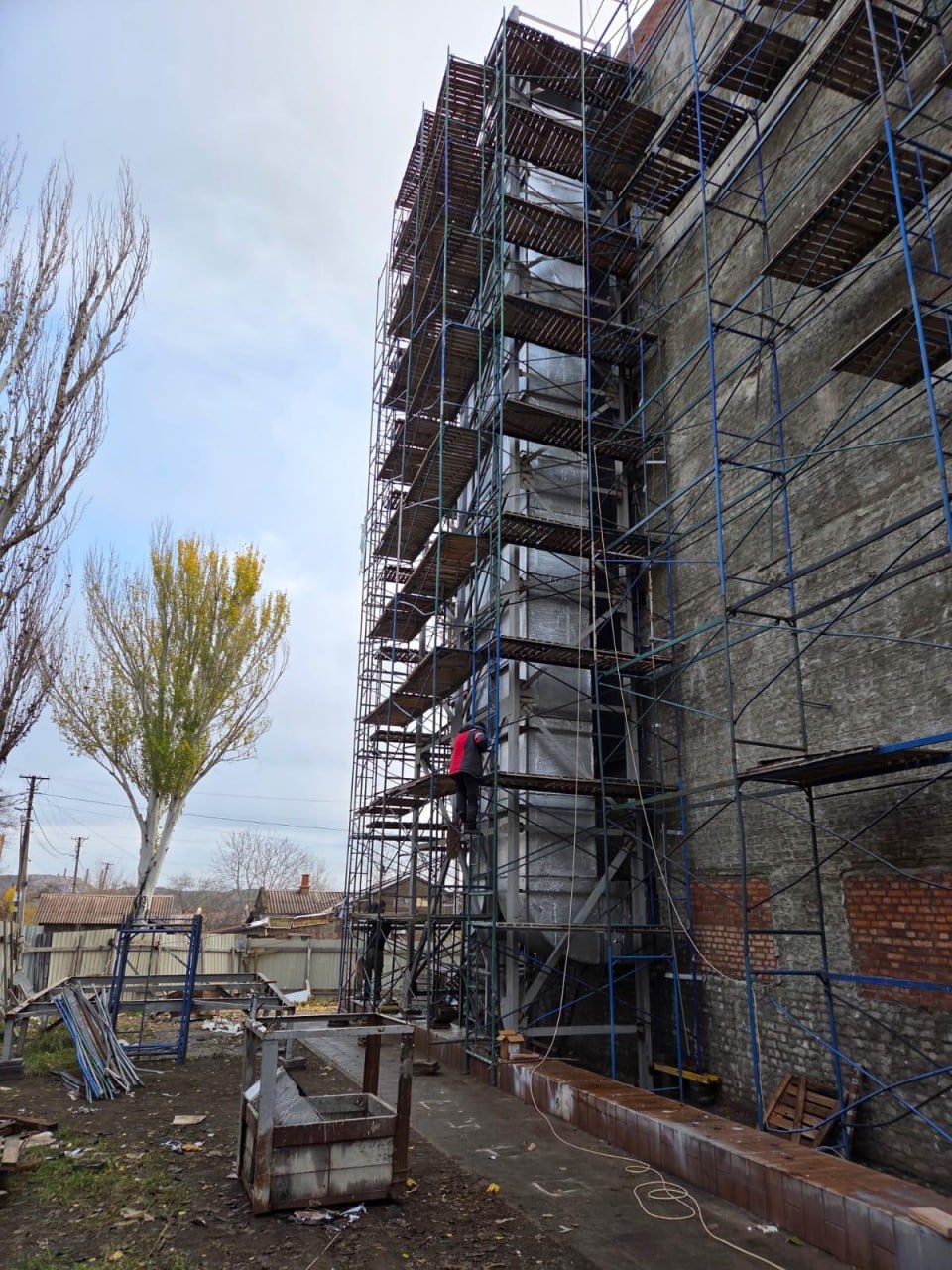 Петербургские строители продолжают восстанавливать плавбассейн «Нептун» Петербургские строители продолжают восстанавливать плавбассейн «Нептун»