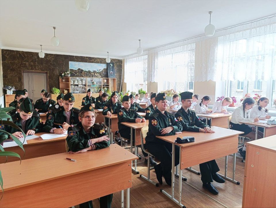В Ждановке прошло открытие военно-патриотического фестиваля «Золотой эполет - 2025» В Ждановке прошло открытие военно-патриотического фестиваля «Золотой эполет - 2025»
