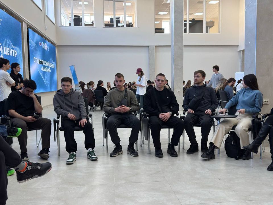 Горловская делегация студентов продолжает своё пребывание в Кабардино-Балкарии Горловская делегация студентов продолжает своё пребывание в Кабардино-Балкарии