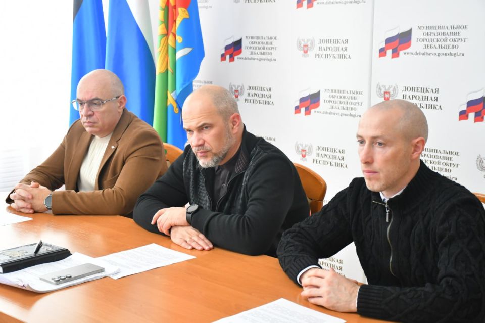 Сергей Желновач: Заседание муниципального штаба по вопросам здравоохранения на территории городского округа Дебальцево Донецкой Народной Республики Сергей Желновач: Заседание муниципального штаба по вопросам здравоохранения на территории городского округа Дебальцево Донецкой Народной Республики