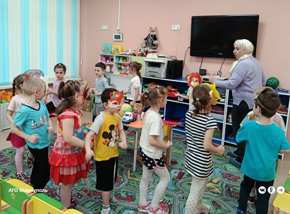 Для детей левобережья Мариуполя провели познавательно-развлекательное мероприятие Для детей левобережья Мариуполя провели познавательно-развлекательное мероприятие