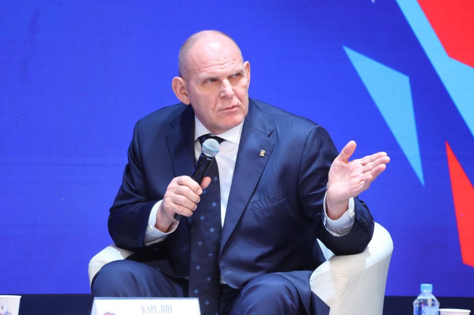 Александр Подгорный: Расширяем возможности для нашей молодежи с «Выбором сильных» Александр Подгорный: Расширяем возможности для нашей молодежи с «Выбором сильных»