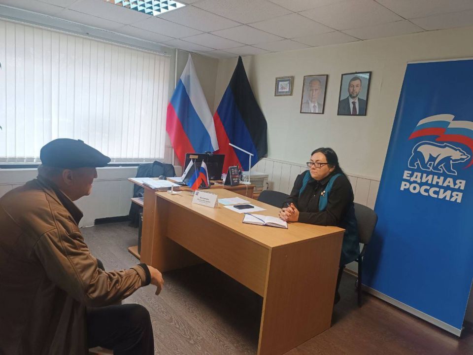 В общественной приёмной прошёл приём депутата городского совета В общественной приёмной прошёл приём депутата городского совета