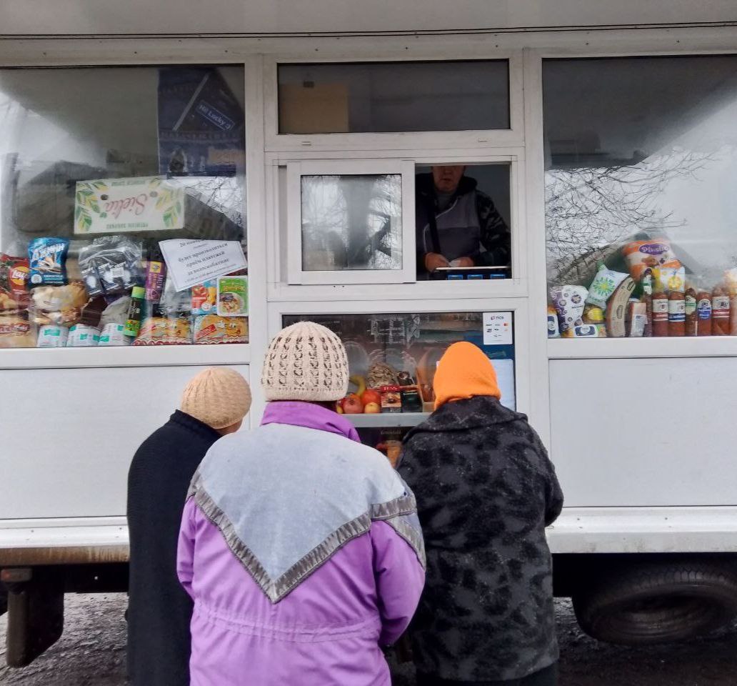 С 22 по 25 ноября 2025 года осуществлена выездная торговля с использованием автомагазинов в населенных пунктах городских округов Донецк, Горловка, Мариуполь, на территории г. Авдеевка, также Волновахского, Володарского... С 22 по 25 ноября 2025 года осуществлена выездная торговля с использованием автомагазинов в населенных пунктах городских округов Донецк, Горловка, Мариуполь, на территории г. Авдеевка, также Волновахского, Володарского...