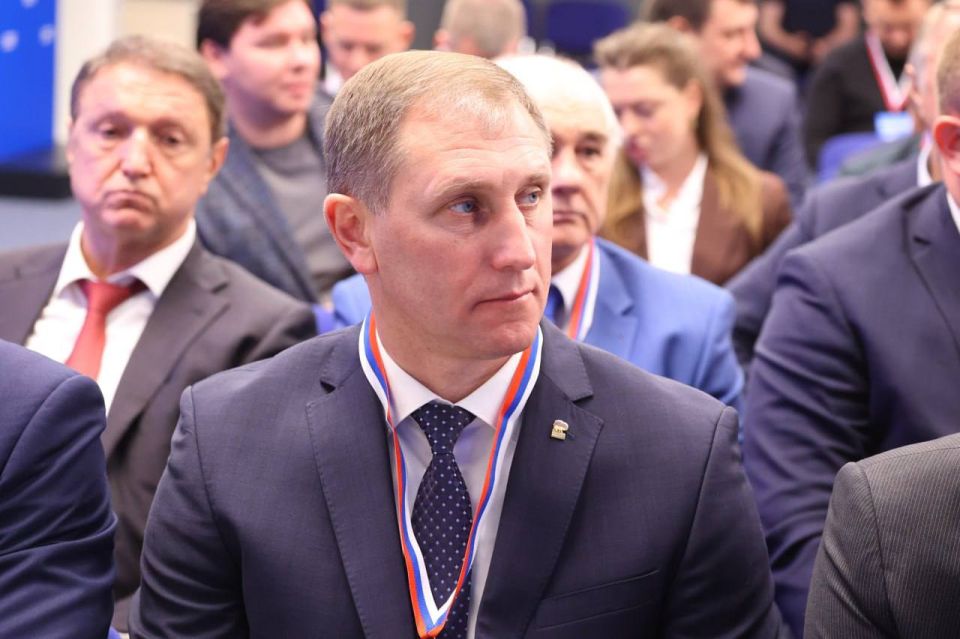 Глава ДНР коротко о важном: Расширяем возможности для молодежи с «Выбором сильных» Глава ДНР коротко о важном: Расширяем возможности для молодежи с «Выбором сильных»