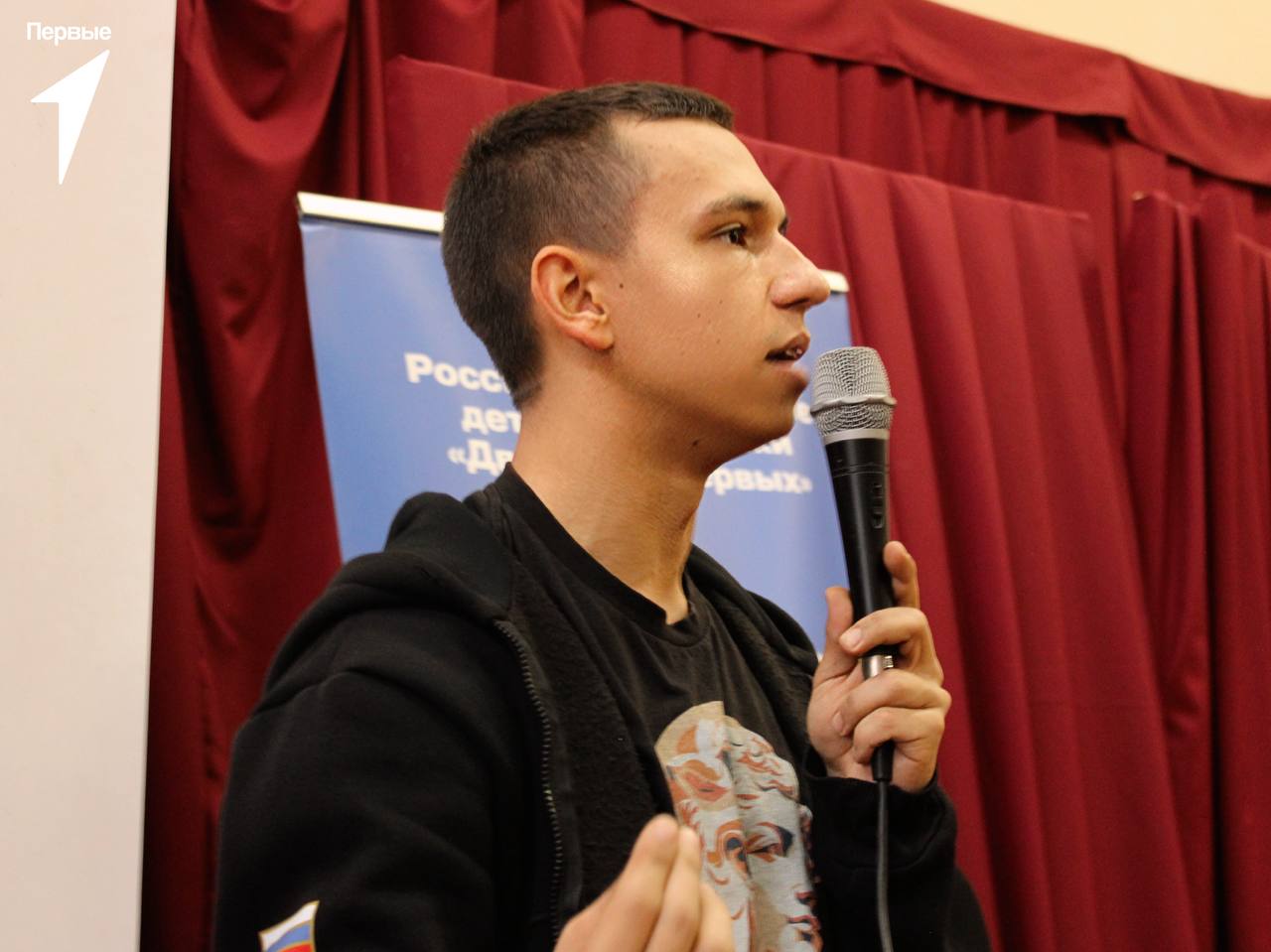 Продолжаем нашу работу. Руководитель г.о Дебальцево решил посетить ГБОУ «Гимназия г.о Торез», где поделился увлекательными фактами о медиа-направлении Ученики оценили интересный подход к лекции: им понравилось активно... Продолжаем нашу работу. Руководитель г.о Дебальцево решил посетить ГБОУ «Гимназия г.о Торез», где поделился увлекательными фактами о медиа-направлении Ученики оценили интересный подход к лекции: им понравилось активно...