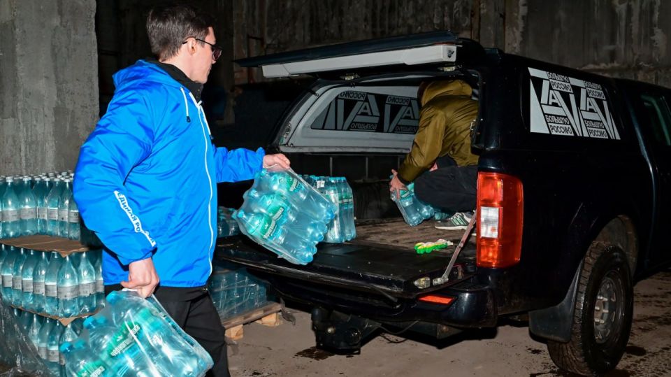 22 тонны помощи: вода для тех, кто нуждается 22 тонны помощи: вода для тех, кто нуждается