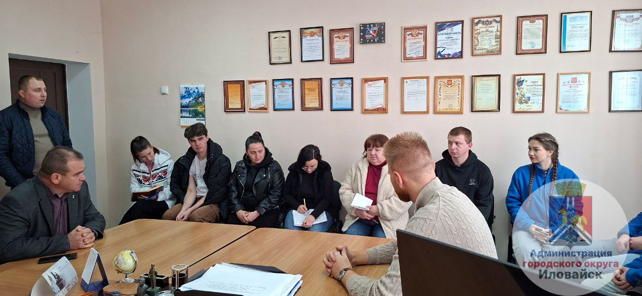 Денис Зубов: Молодежная политика города: планы и инициативы Денис Зубов: Молодежная политика города: планы и инициативы