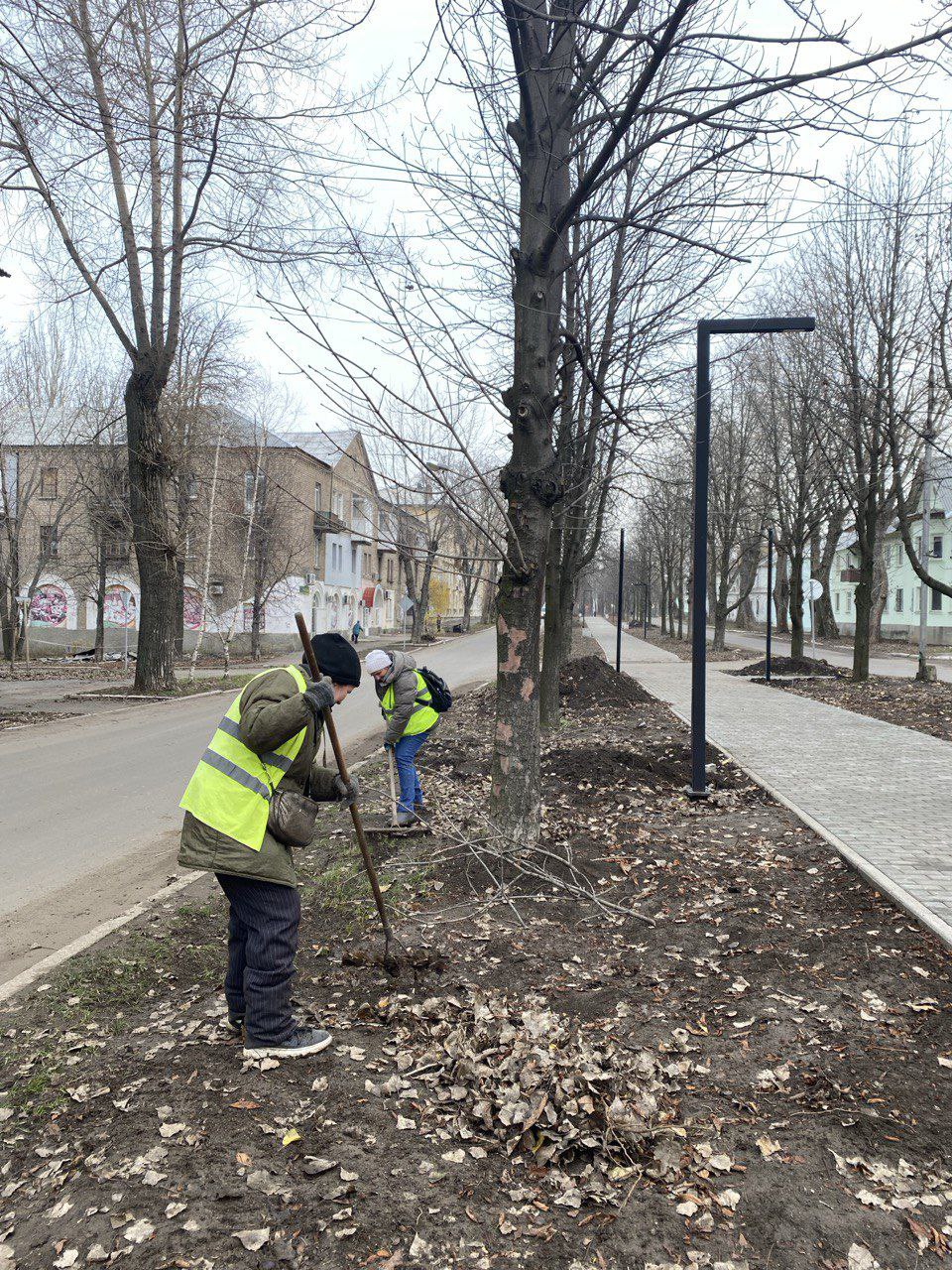 С заботой об округе.. На 25.11.2025 г. сотрудниками МУП "ЭКОС" выполнены следующие виды работ: Погрузка и вывоз мусора с территории здания по ул. Некрасова, д. 17а Погрузка и вывоз веток после обрезки по ул. Заводская и ул.... С заботой об округе.. На 25.11.2025 г. сотрудниками МУП "ЭКОС" выполнены следующие виды работ: Погрузка и вывоз мусора с территории здания по ул. Некрасова, д. 17а Погрузка и вывоз веток после обрезки по ул. Заводская и ул....