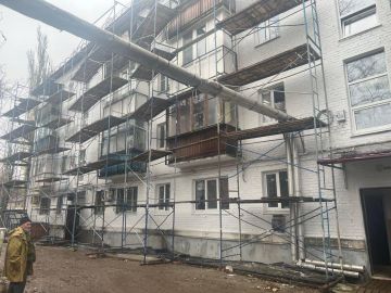 Александр Пеняев: Челябинская область продолжает восстанавливать жилой дом в Ясиноватой