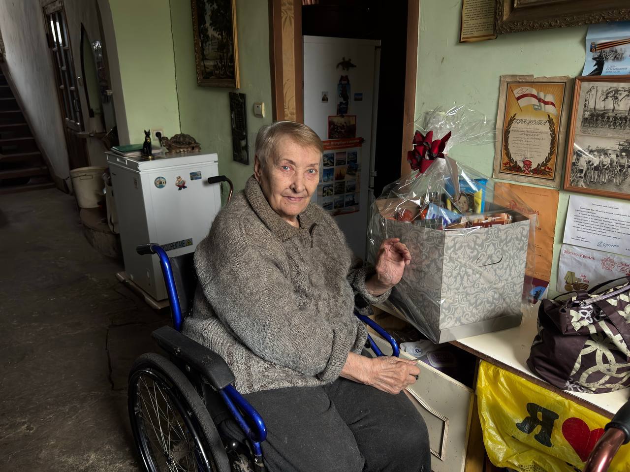 Александр Волошин: #гуманитарнаяпомощь. На днях мои помощники совместно с АНО «Сила Мира» навестили наших уважаемых ветеранов - жителей блокадного Ленинграда Александр Волошин: #гуманитарнаяпомощь. На днях мои помощники совместно с АНО «Сила Мира» навестили наших уважаемых ветеранов - жителей блокадного Ленинграда