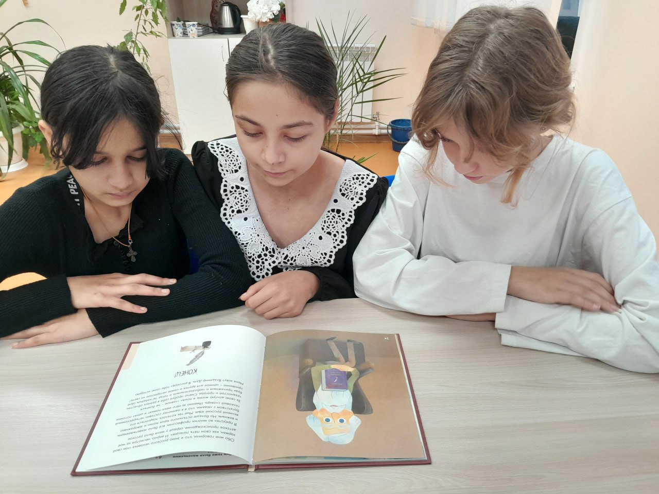 В них вся вселенная живёт. 22 ноября в России отмечается День словарей и энциклопедий, приуроченный ко дню рождения Владимира Ивановича Даля, создателя «Толкового словаря живого великорусского языка» В них вся вселенная живёт. 22 ноября в России отмечается День словарей и энциклопедий, приуроченный ко дню рождения Владимира Ивановича Даля, создателя «Толкового словаря живого великорусского языка»