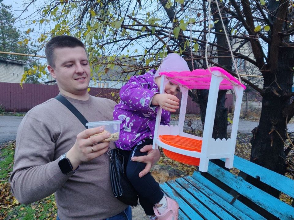 Экологическая акция "Кормушка для птиц" Экологическая акция "Кормушка для птиц"