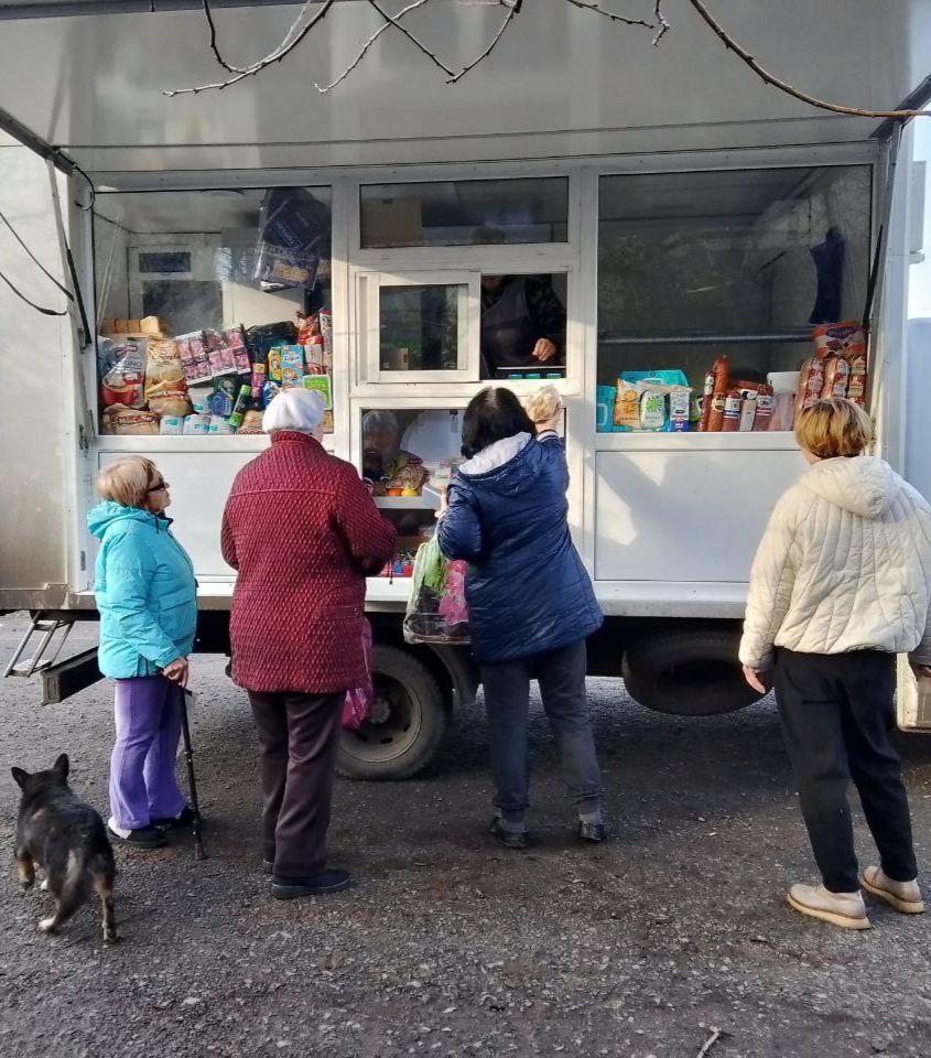 С 22 по 25 ноября 2025 года осуществлена выездная торговля с использованием автомагазинов в населенных пунктах городских округов Донецк, Горловка, Мариуполь, на территории г. Авдеевка, также Волновахского, Володарского... С 22 по 25 ноября 2025 года осуществлена выездная торговля с использованием автомагазинов в населенных пунктах городских округов Донецк, Горловка, Мариуполь, на территории г. Авдеевка, также Волновахского, Володарского...