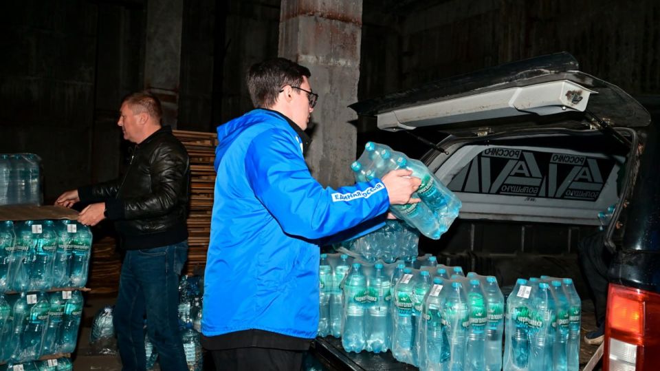 22 тонны помощи: вода для тех, кто нуждается 22 тонны помощи: вода для тех, кто нуждается