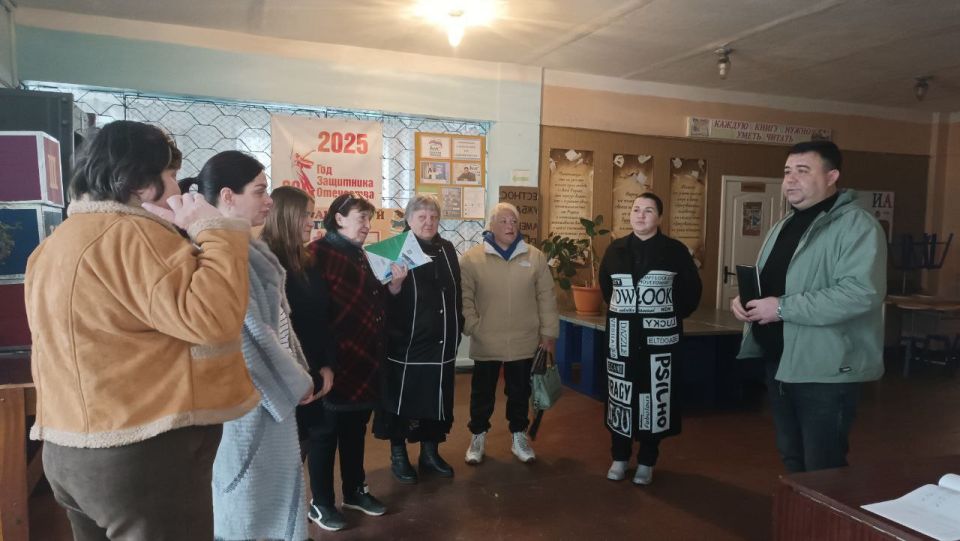Иван Приходько: В Центрально-Городском районе Горловки прошла встреча с трудовым коллективом Иван Приходько: В Центрально-Городском районе Горловки прошла встреча с трудовым коллективом