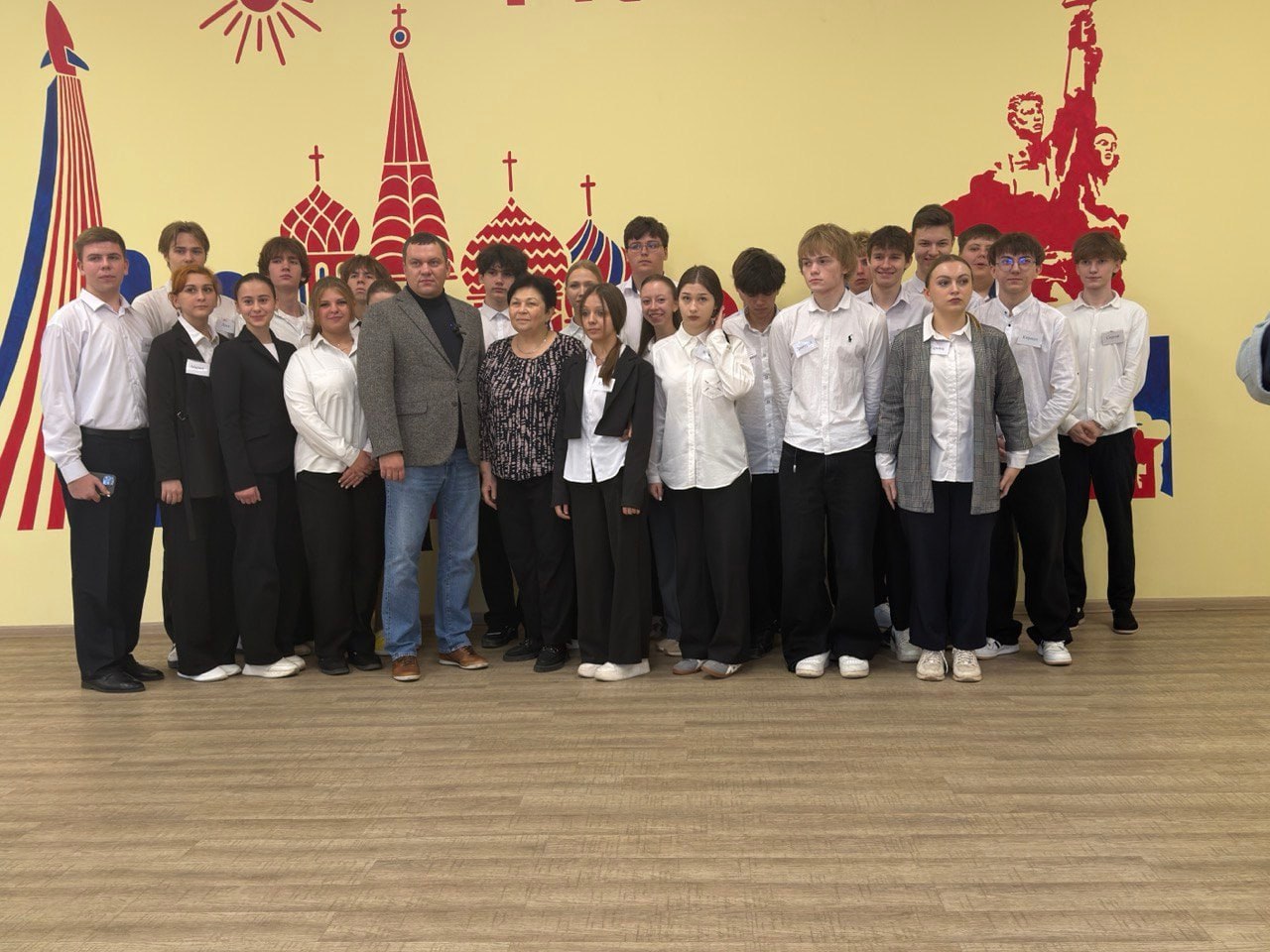 Урок генетики с участием Министра образования ДНР прошел в Комсомольской школе Урок генетики с участием Министра образования ДНР прошел в Комсомольской школе