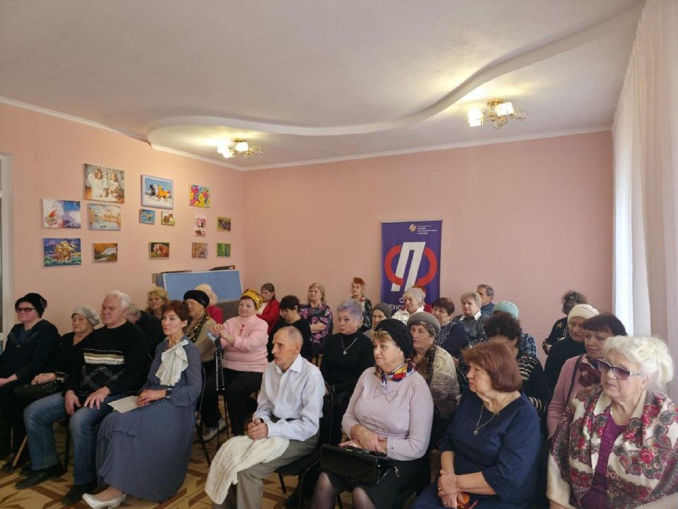 В Харцызске прошло мероприятие, приуроченное ко дню матери В Харцызске прошло мероприятие, приуроченное ко дню матери