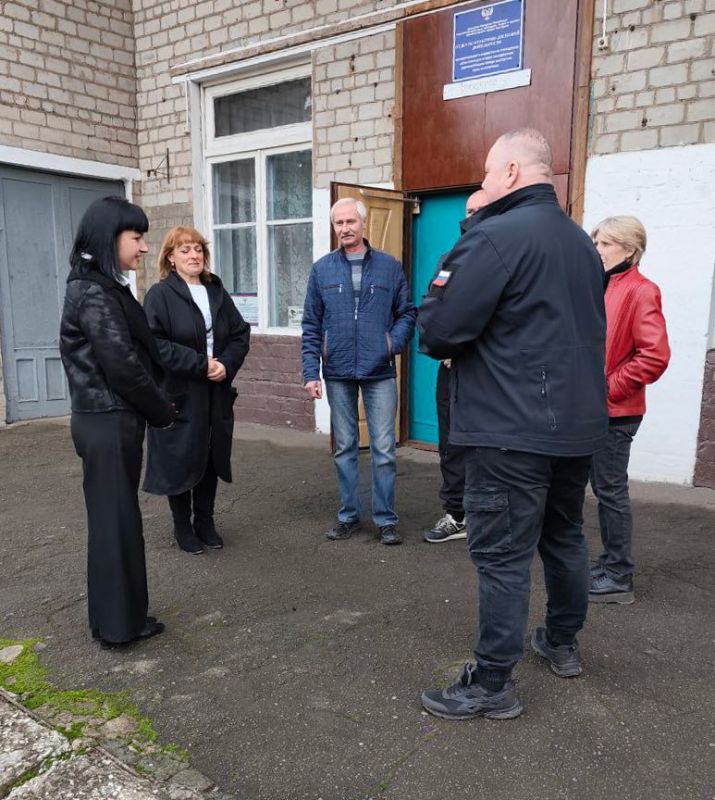 Заместитель председателя #Комитет_по_вопросам_агропромышленного_комплекса_земельных_отношений Максим Королюк провел встречу с трудовым коллективом Заместитель председателя #Комитет_по_вопросам_агропромышленного_комплекса_земельных_отношений Максим Королюк провел встречу с трудовым коллективом