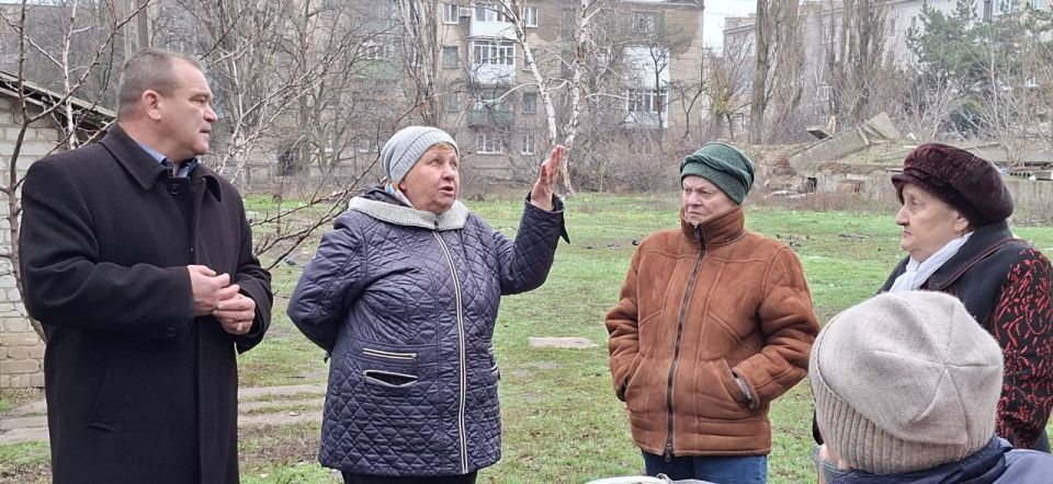 Денис Зубов: Сход граждан. 26 ноября в Иловайске состоялась встреча жителей с временно исполняющим полномочия главы муниципального образования городской округ Иловайск Александром Кузнецовым Денис Зубов: Сход граждан. 26 ноября в Иловайске состоялась встреча жителей с временно исполняющим полномочия главы муниципального образования городской округ Иловайск Александром Кузнецовым