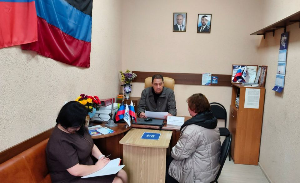 В МБУ "Терцентр администрации Волновахского района" на постоянную работу требуются: В МБУ "Терцентр администрации Волновахского района" на постоянную работу требуются:
